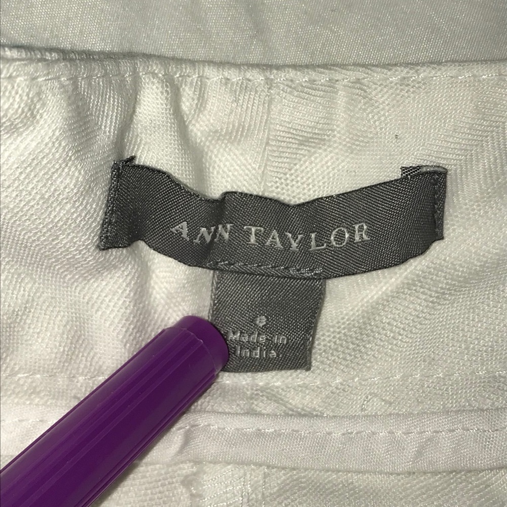 Shorts - Picture 3 of 3